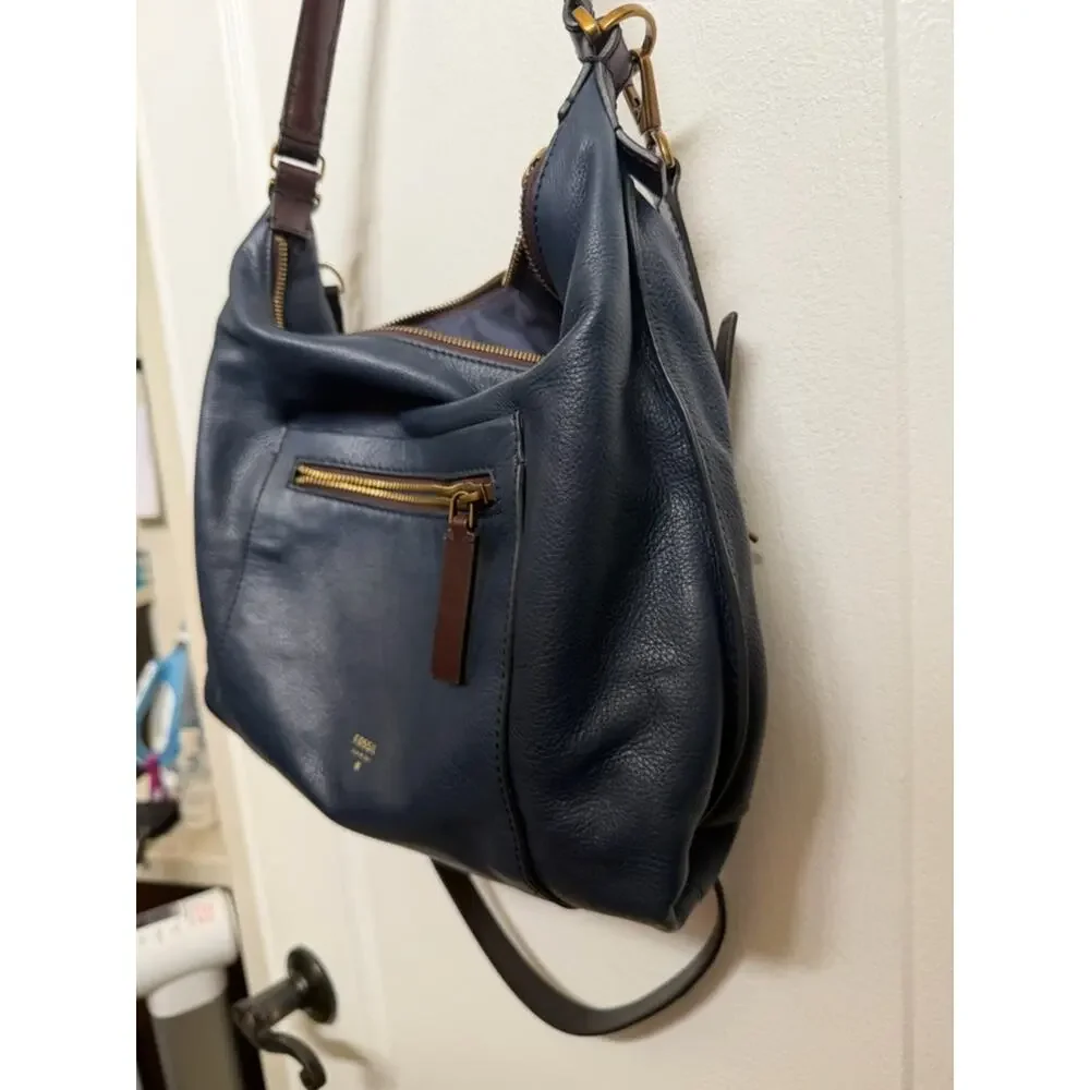 Fossil vickery leather